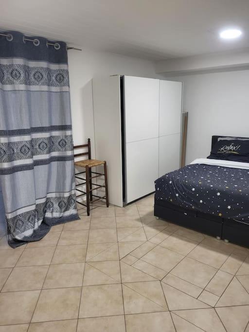 Schoene Unterkunft Mit Whirpool Nahe Phantasialand Apartment Weilerswist Exterior photo